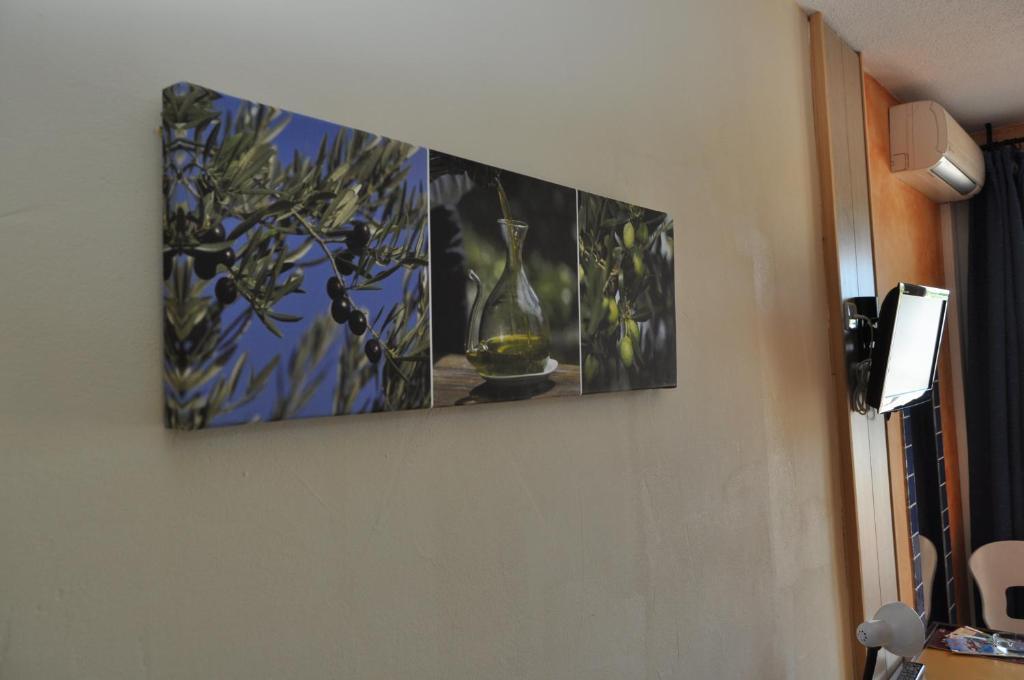 Hotel Les Mimosas Lunel  Pokoj fotografie