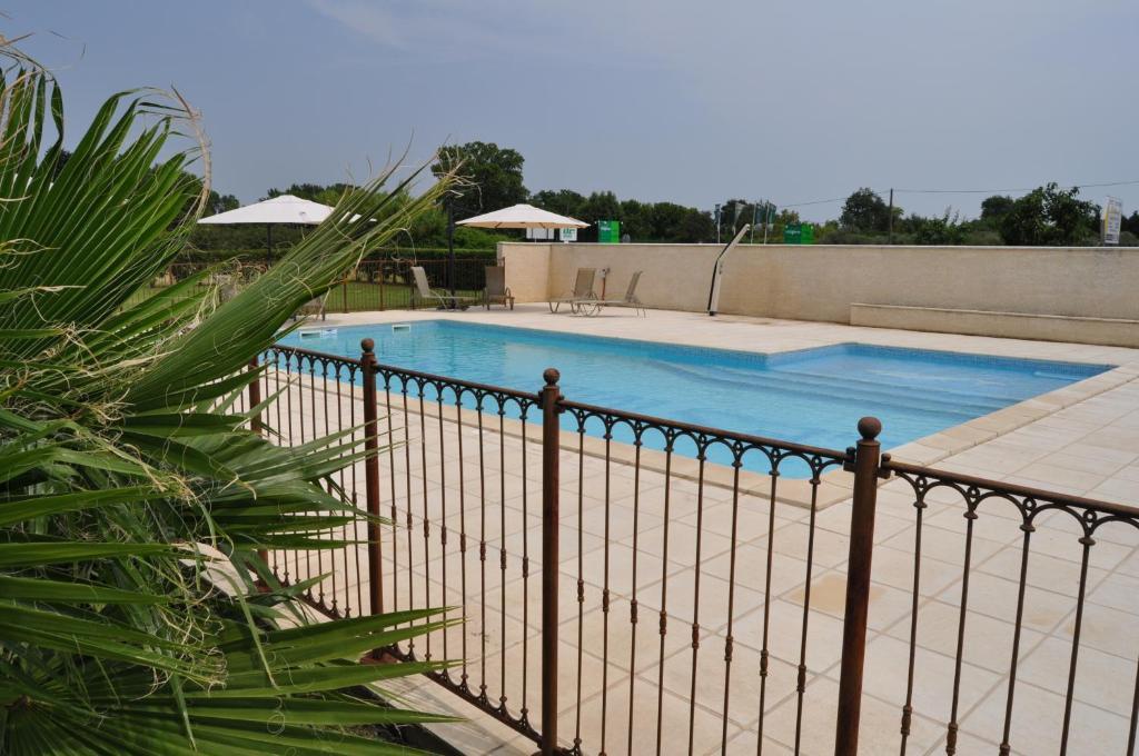 Hotel Les Mimosas Lunel  Exteriér fotografie