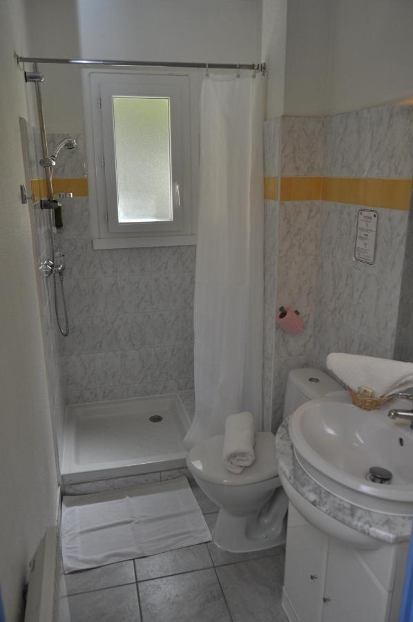 Hotel Les Mimosas Lunel  Pokoj fotografie
